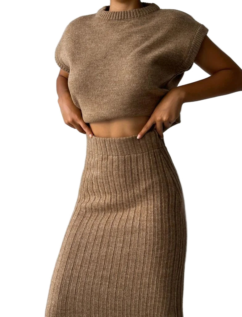 Women's Sleeveless Set Stylish With Matching Skirt