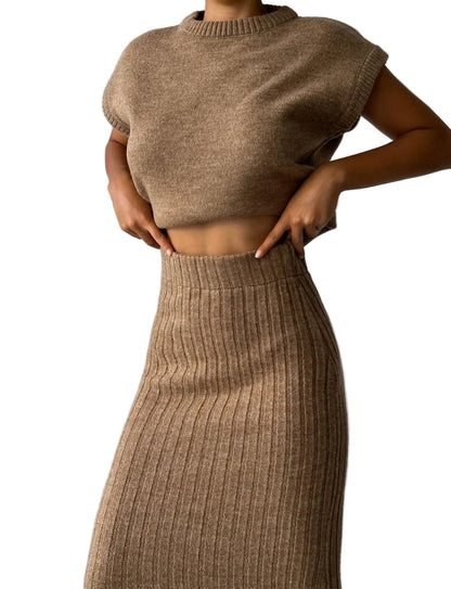 Women's Sleeveless Set Stylish With Matching Skirt