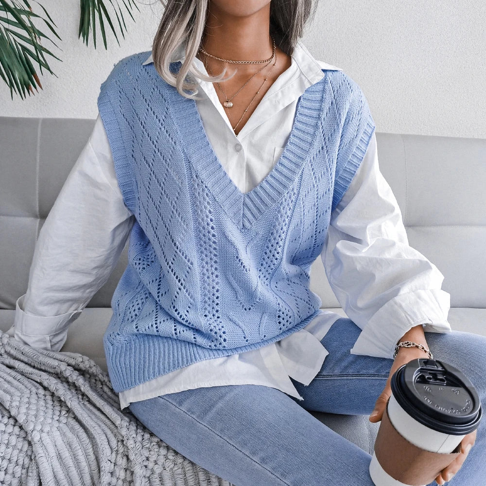 Women's Sleeveless Sweater Knitted Elegant