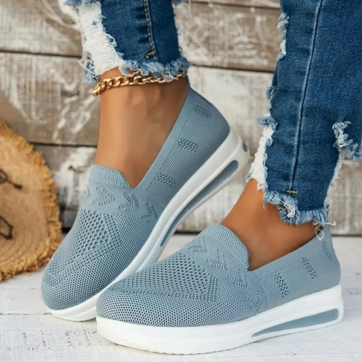 Women's Sneakers Breathable Knitted Mesh Casual Shoes