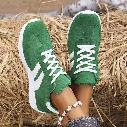 Women's Sneakers With Low Shoulder and Modern Design