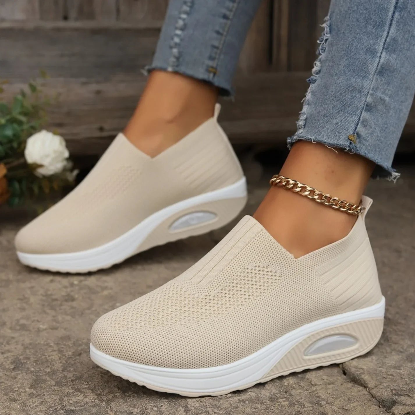 Women's Sneakers with Orthopaedic Support