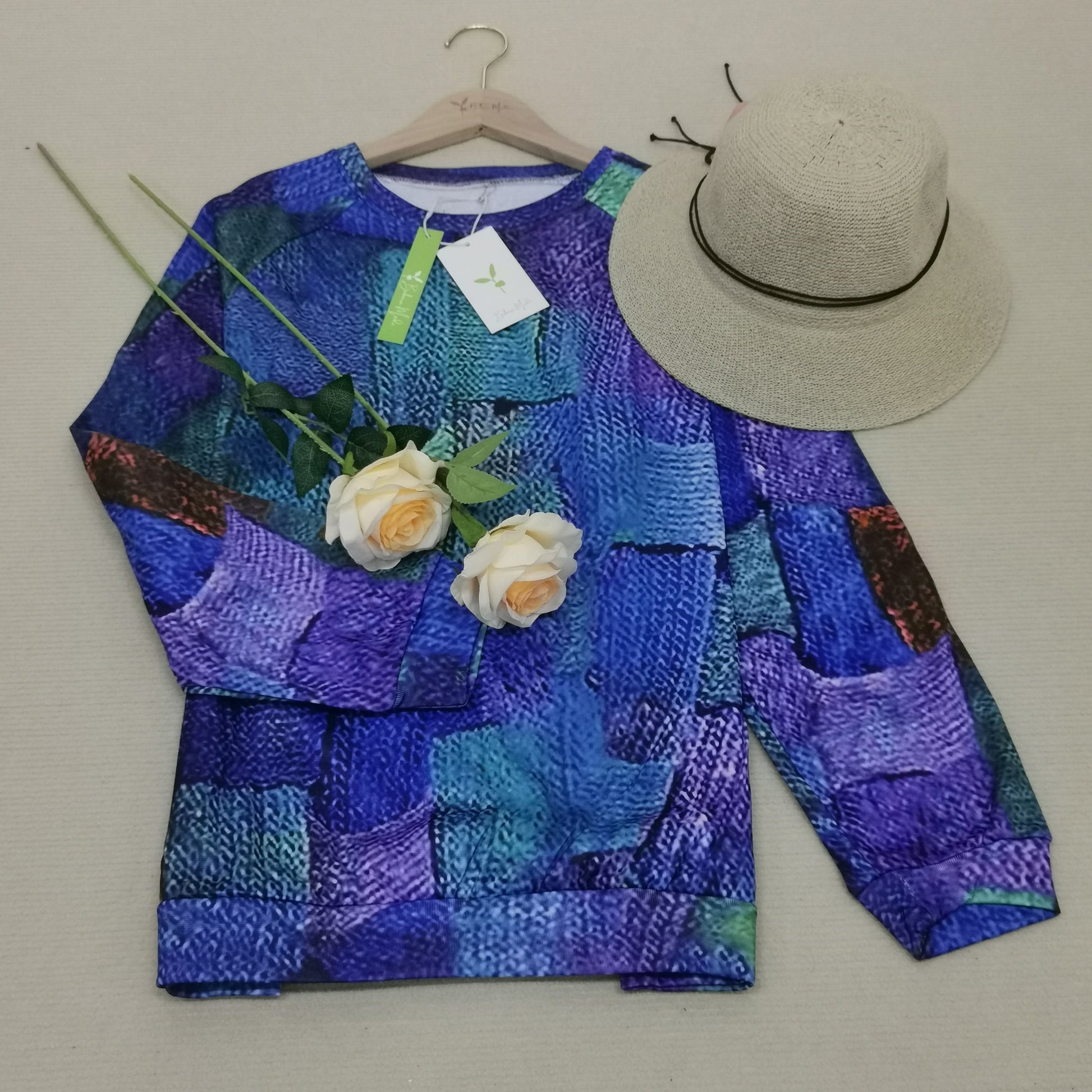Women's Sweater Loose Cut Soft Fabric