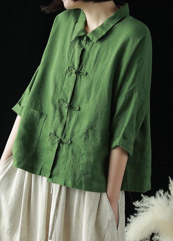 Women's Top with Peter Pan Collar and Pockets