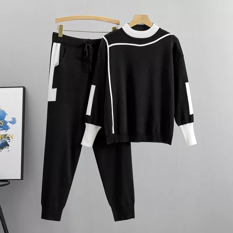 Women's Tracksuit Modern Comfort Breathable Material for Sport and Casual Use