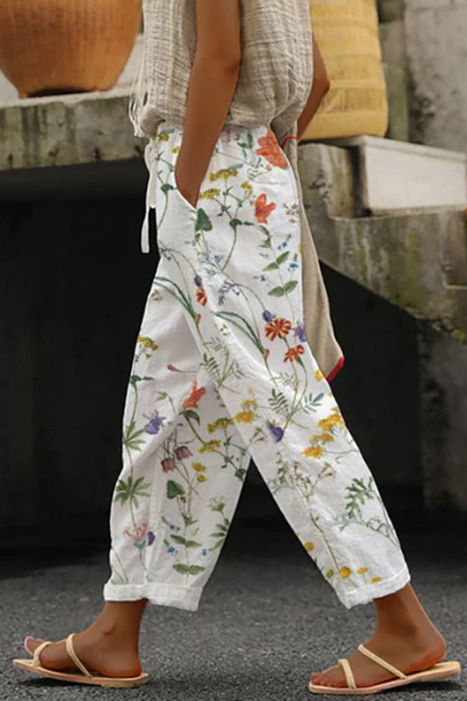 Women's Trousers Uniquely Printed With Button Pockets For Casual Use