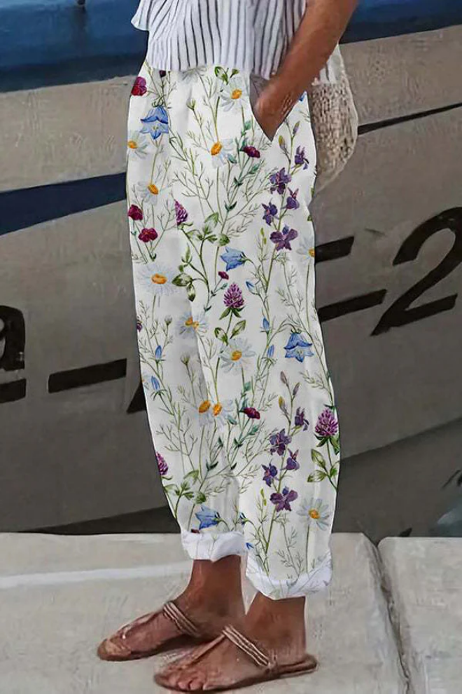 Women's Trousers Uniquely Printed With Button Pockets For Casual Use