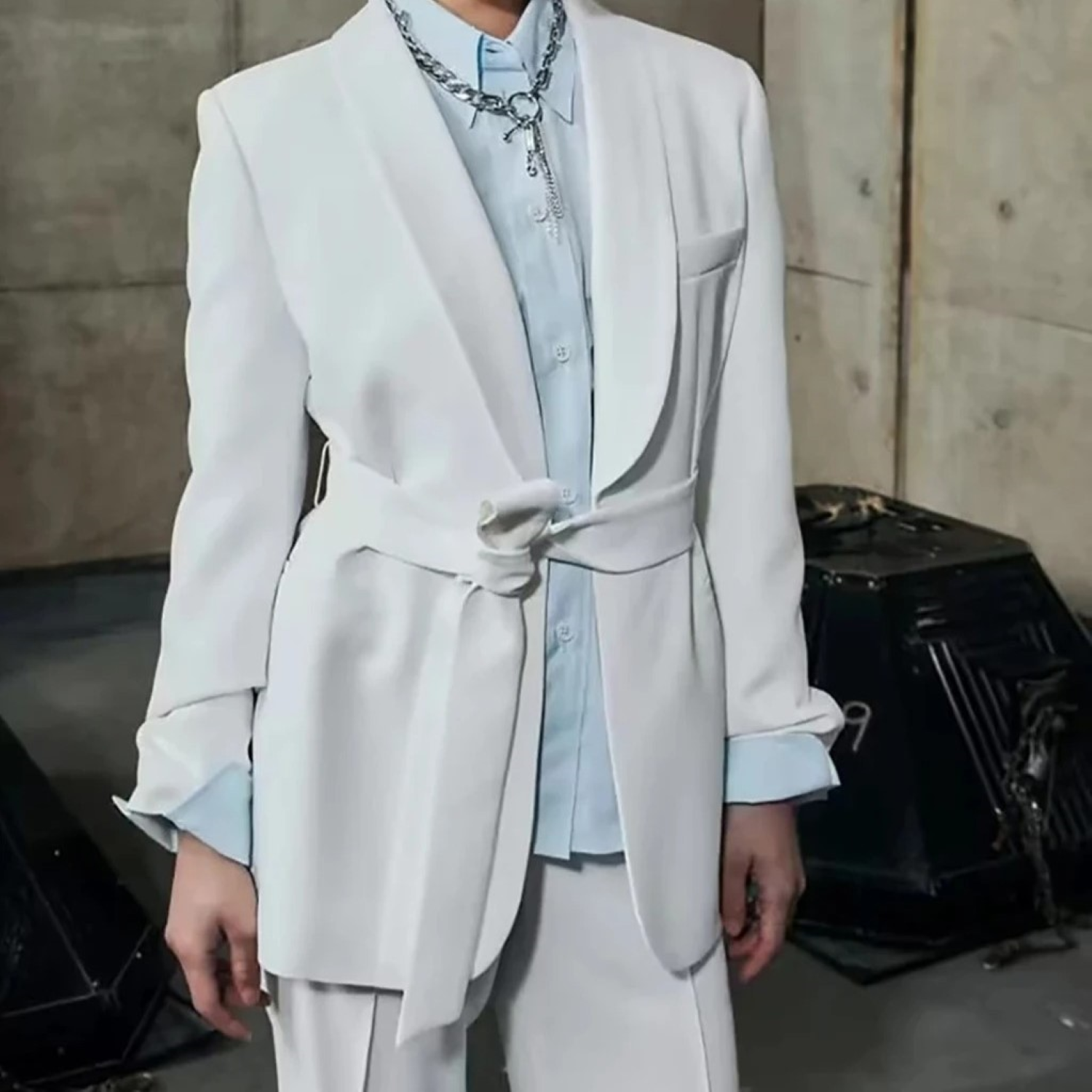 Women's Two-piece Set Blazer and Pants With Timeless Style