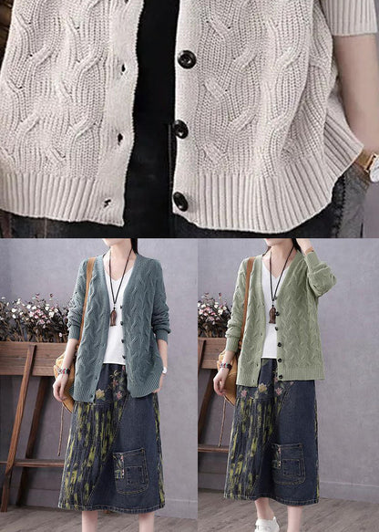 Women's V-neck jumper with buttons for autumn