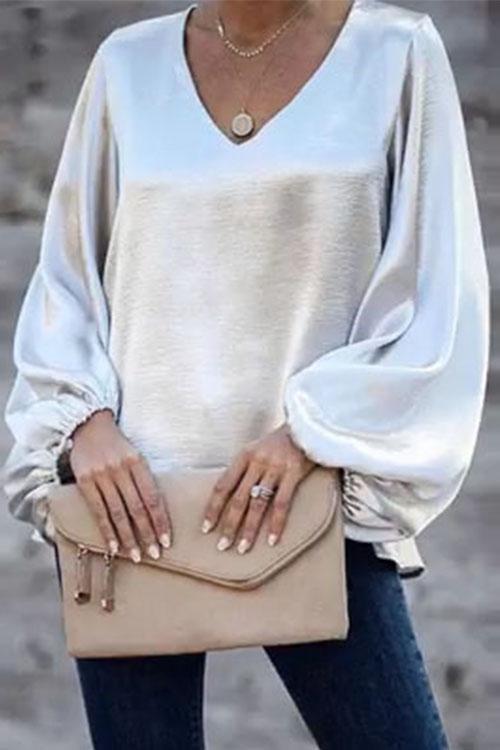 Women's V-neck top with Lantern sleeves