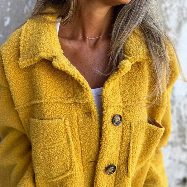 Women's Winter Coat With Button Closure And Oversized Pockets