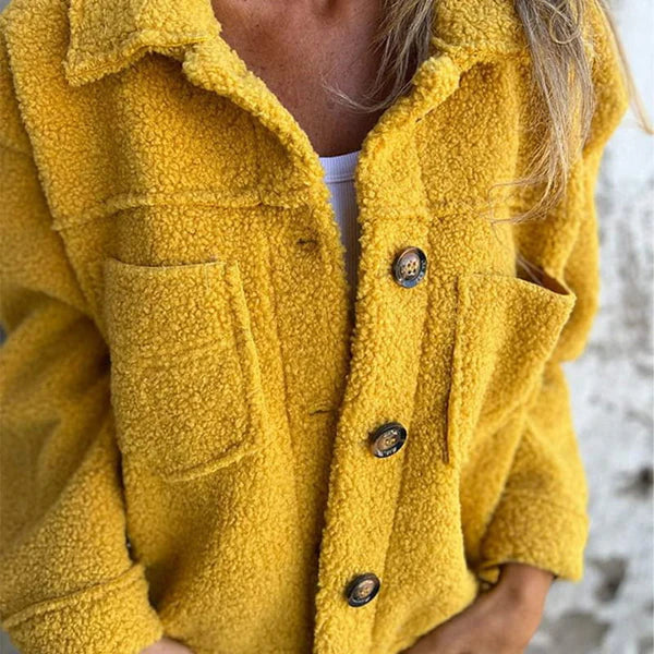 Women's Winter Coat With Button Closure And Oversized Pockets