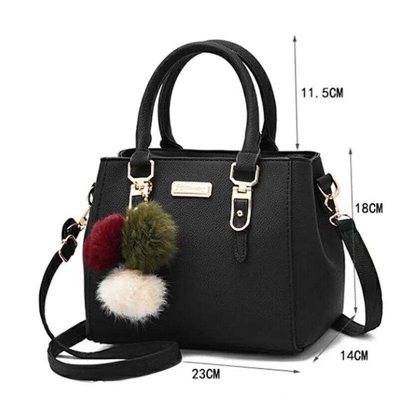 Women's bag with tassel