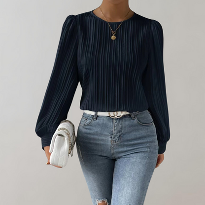 Women's blouse with balloon sleeves and pleated details