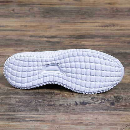 Women's breathable knitted trainers