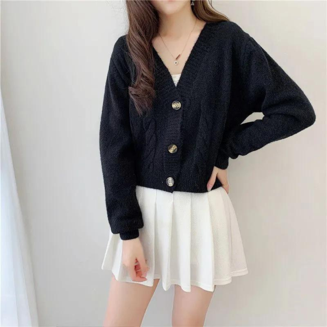 Women's cable-knit cardigan