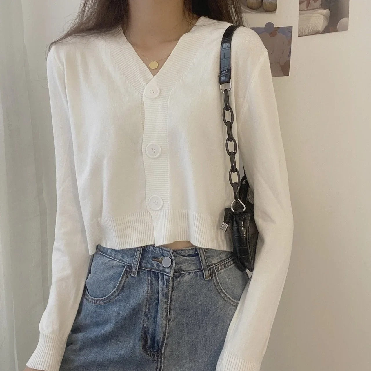 Women's cable-knit cardigan
