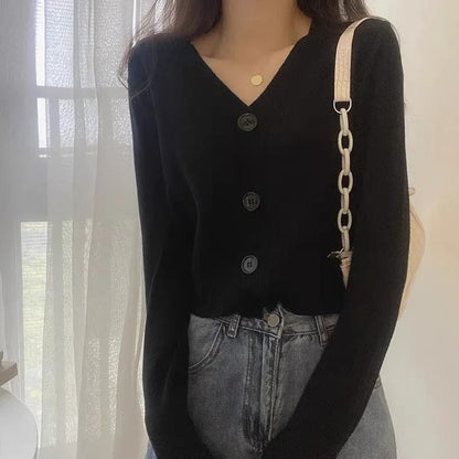 Women's cable-knit cardigan