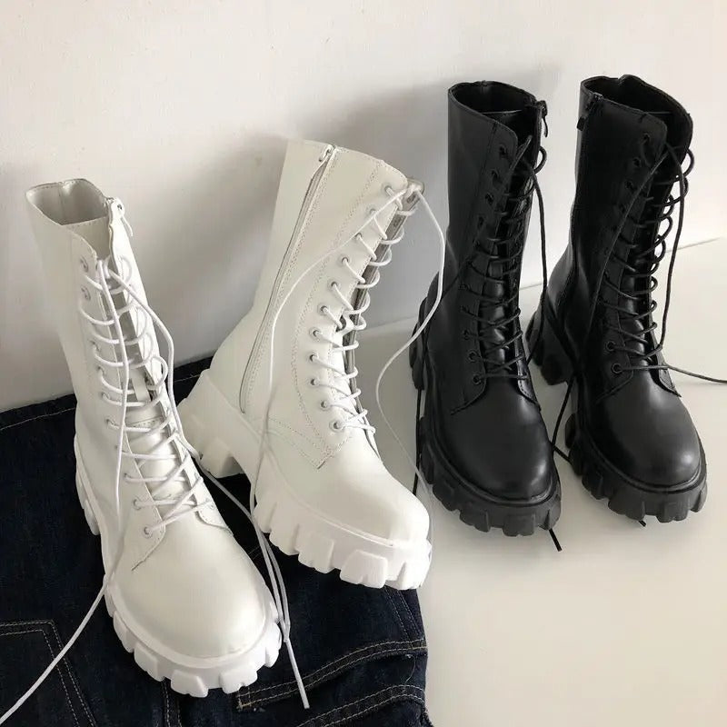 Women's fashion lace-up boots
