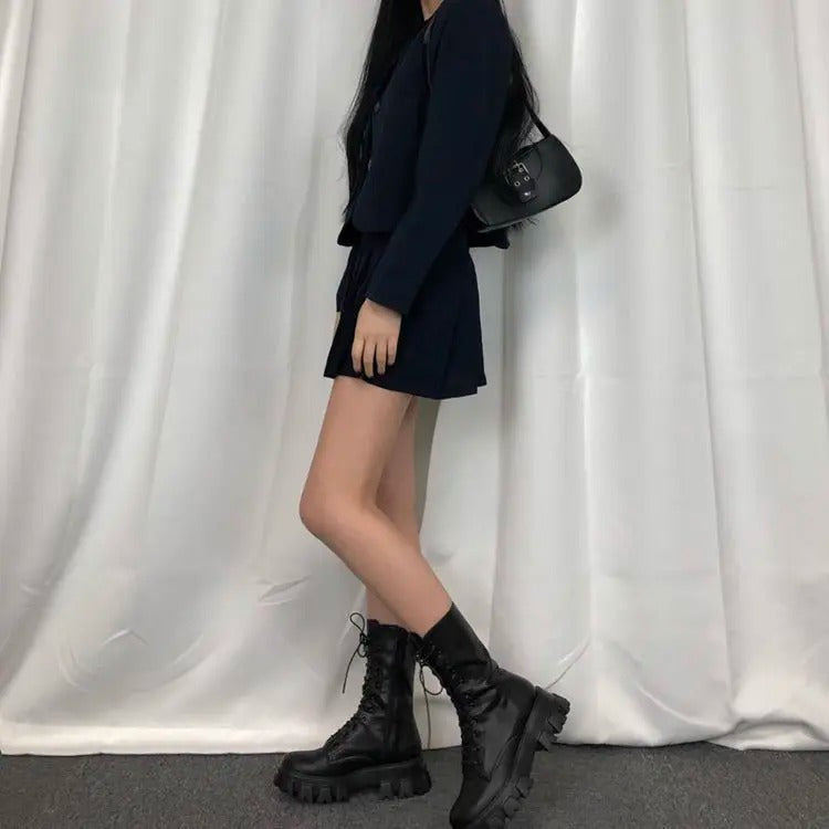 Women's fashion lace-up boots