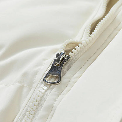 Women's hooded puffer jacket with insulation