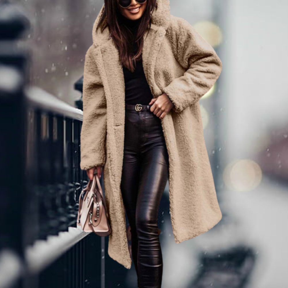 Women's hooded winter coat with faux fur