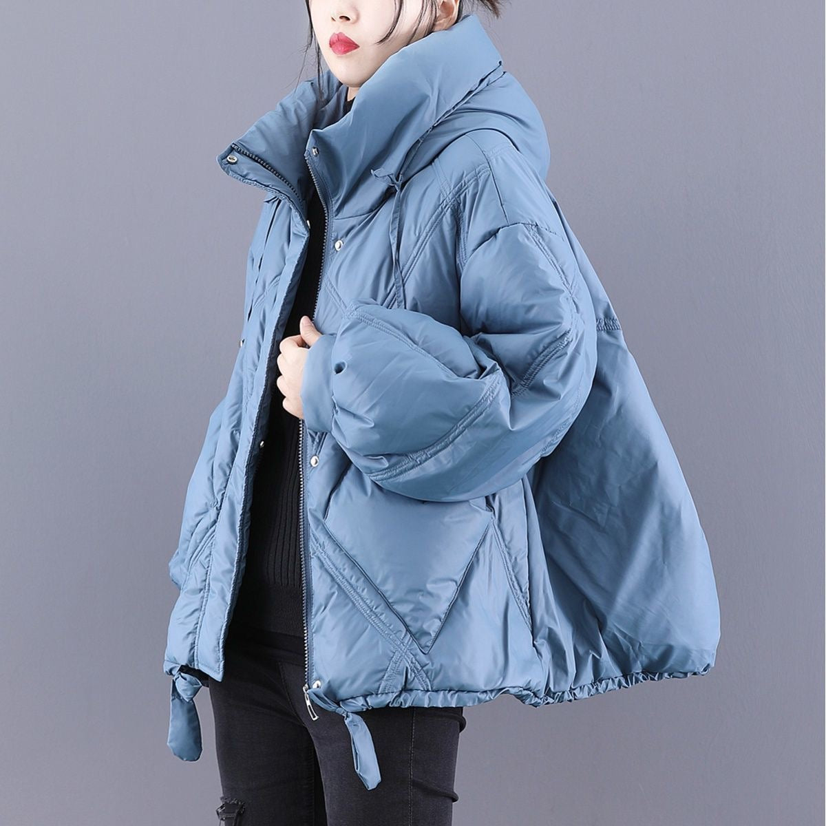 Women's hooded winter coat with zip