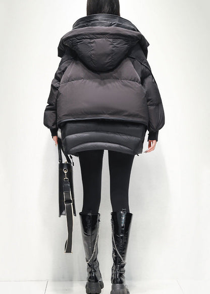 Women's hooded winter jacket with zip pockets