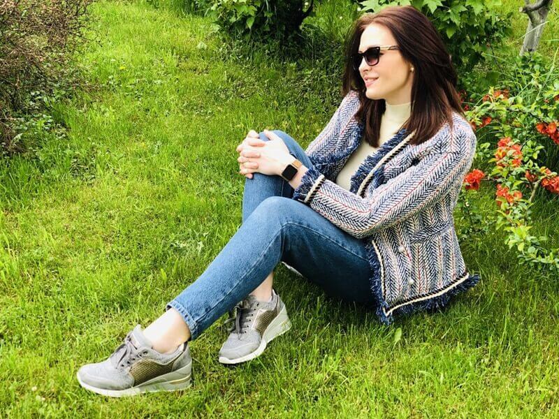 Women's lace-up wedges