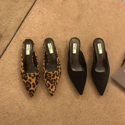 Women's leopard-print shoes with pointed toe