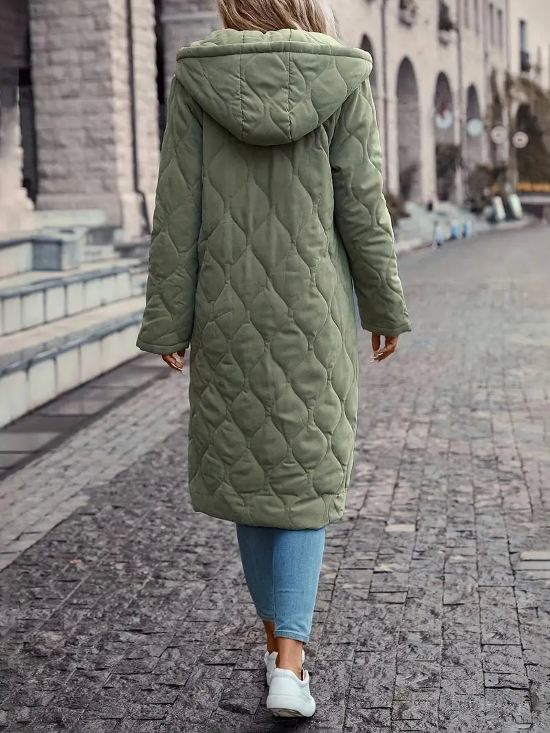 Women's quilted jacket with hood and long sleeves