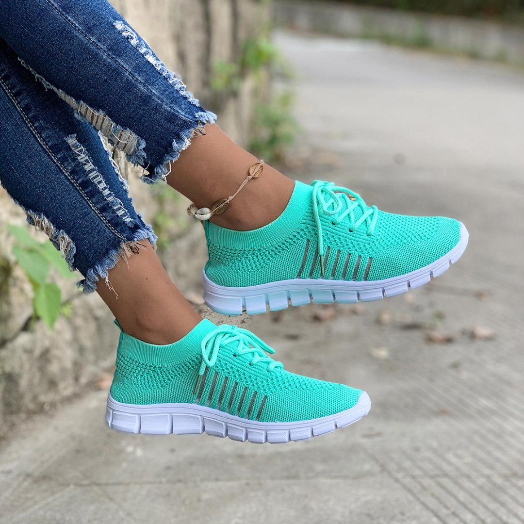 Women's soft-sole trainers
