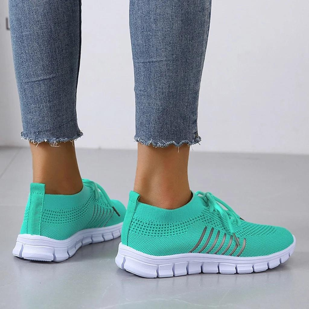 Women's soft-sole trainers