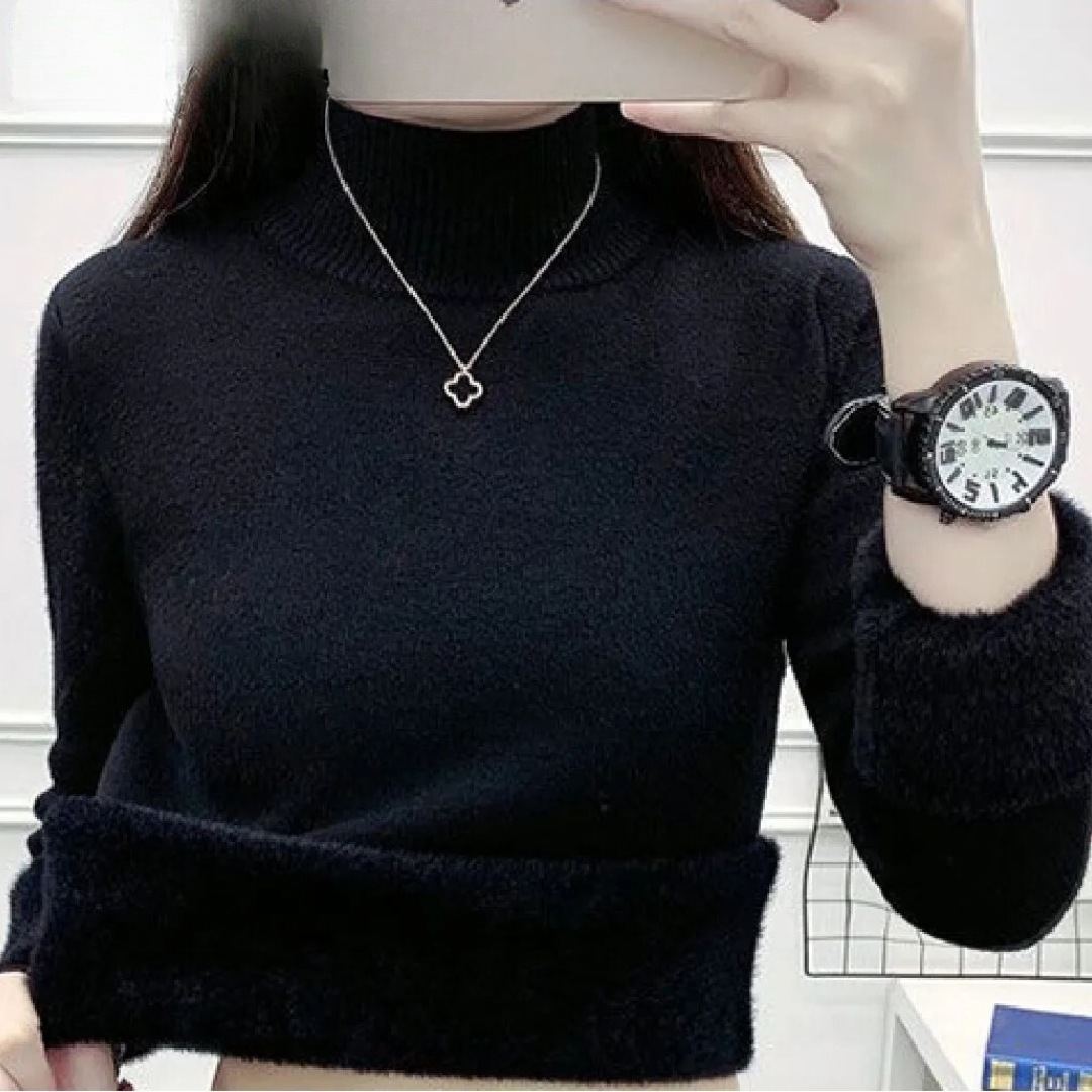 Women's turtleneck jumper with velvet lining