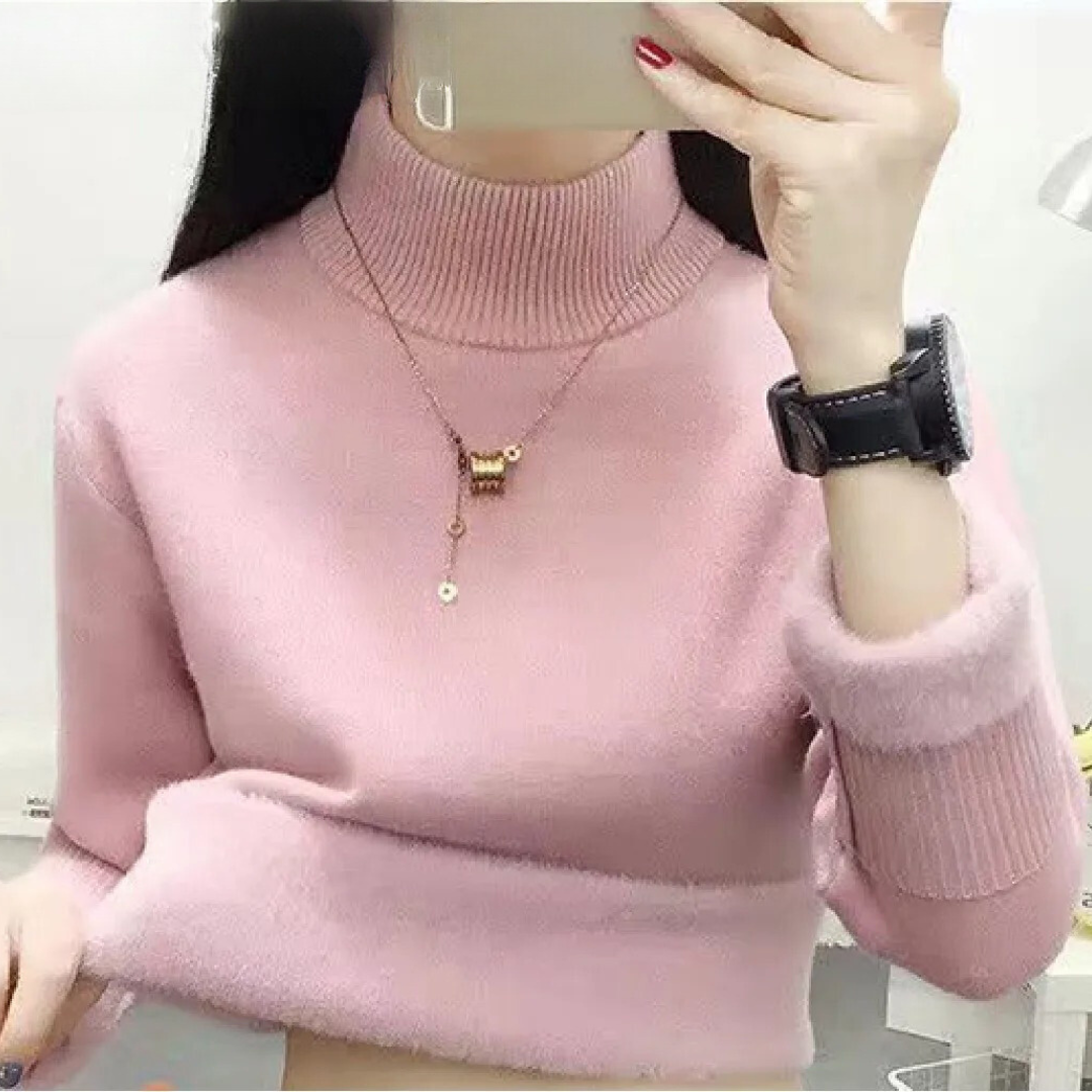 Women's turtleneck jumper with velvet lining