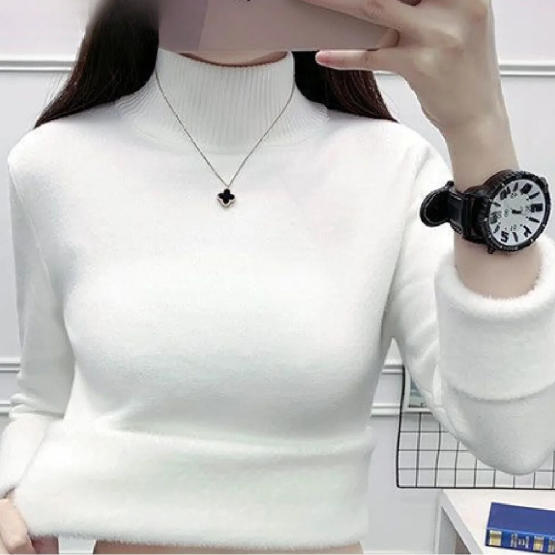 Women's turtleneck jumper with velvet lining