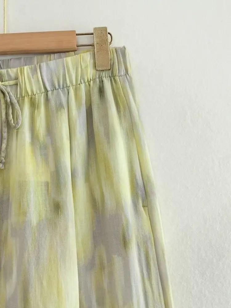 Women's vintage printed trousers