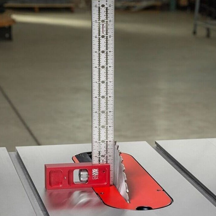 Woodworking adjustable edge ruler