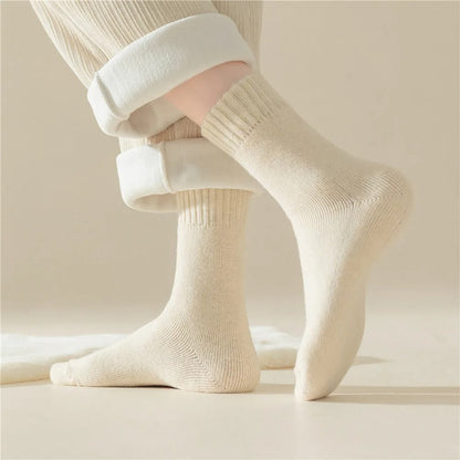 3 pairs of thick women's socks