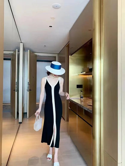 Women's sleeveless knitted V-neck dress