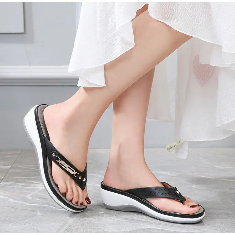 Women's flip-flop slippers