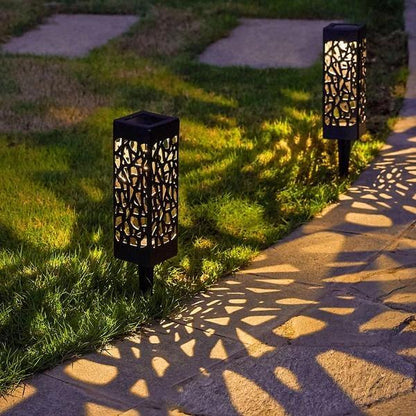 Solar-powered Vintage Garden Lamp