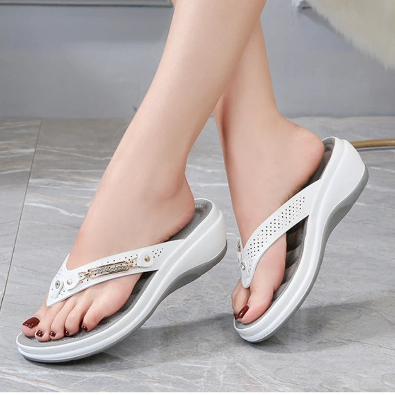 Women's flip-flop slippers